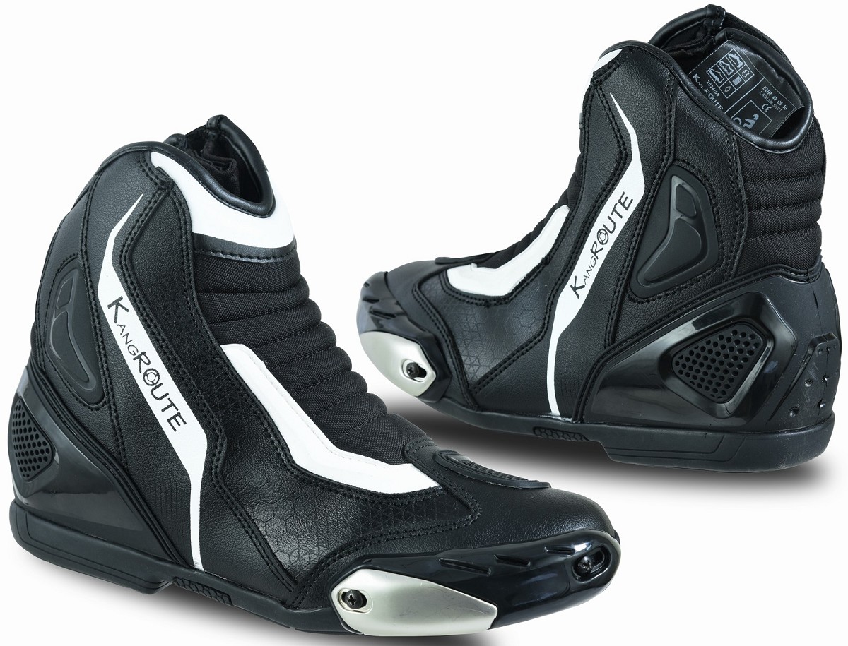 BOTAS DE MOTO CARRETERA ESTILO DEPORTIVO CAÑA CORTA IMPERMEABLES Y TRANSPIRABLES CON HOMOLOGACIÓN CE Y EPI BOTAS DE MOTO CARRETERA ESTILO DEPORTIVO CAÑA CORTA IMPERMEABLES Y TRANSPIRABLES CON HOMOLOGACIÓN CE Y EPI