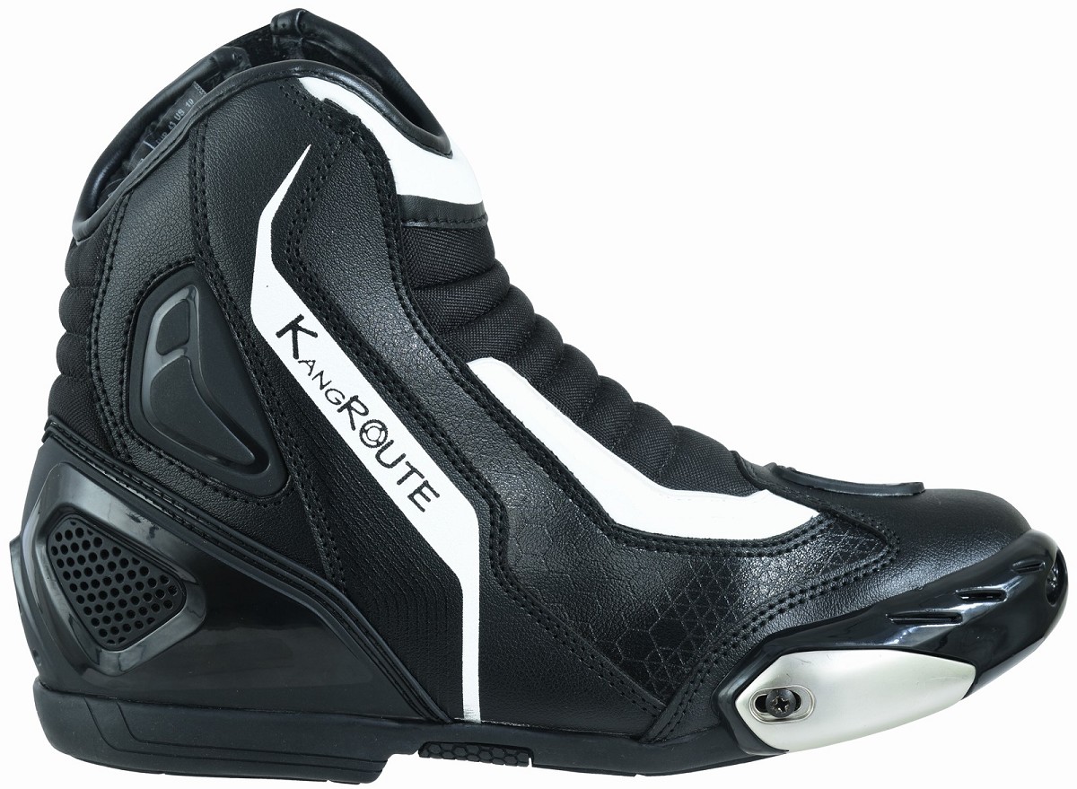 BOTAS DE MOTO CARRETERA ESTILO DEPORTIVO CAÑA CORTA IMPERMEABLES Y TRANSPIRABLES CON HOMOLOGACIÓN CE Y EPI