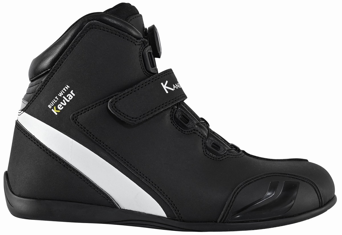 ZAPATILLAS DE MOTO IMPERMEABLES Y TRANSPIRABLES CON HOMOLOGACI&Oacute;N CE Y EPI