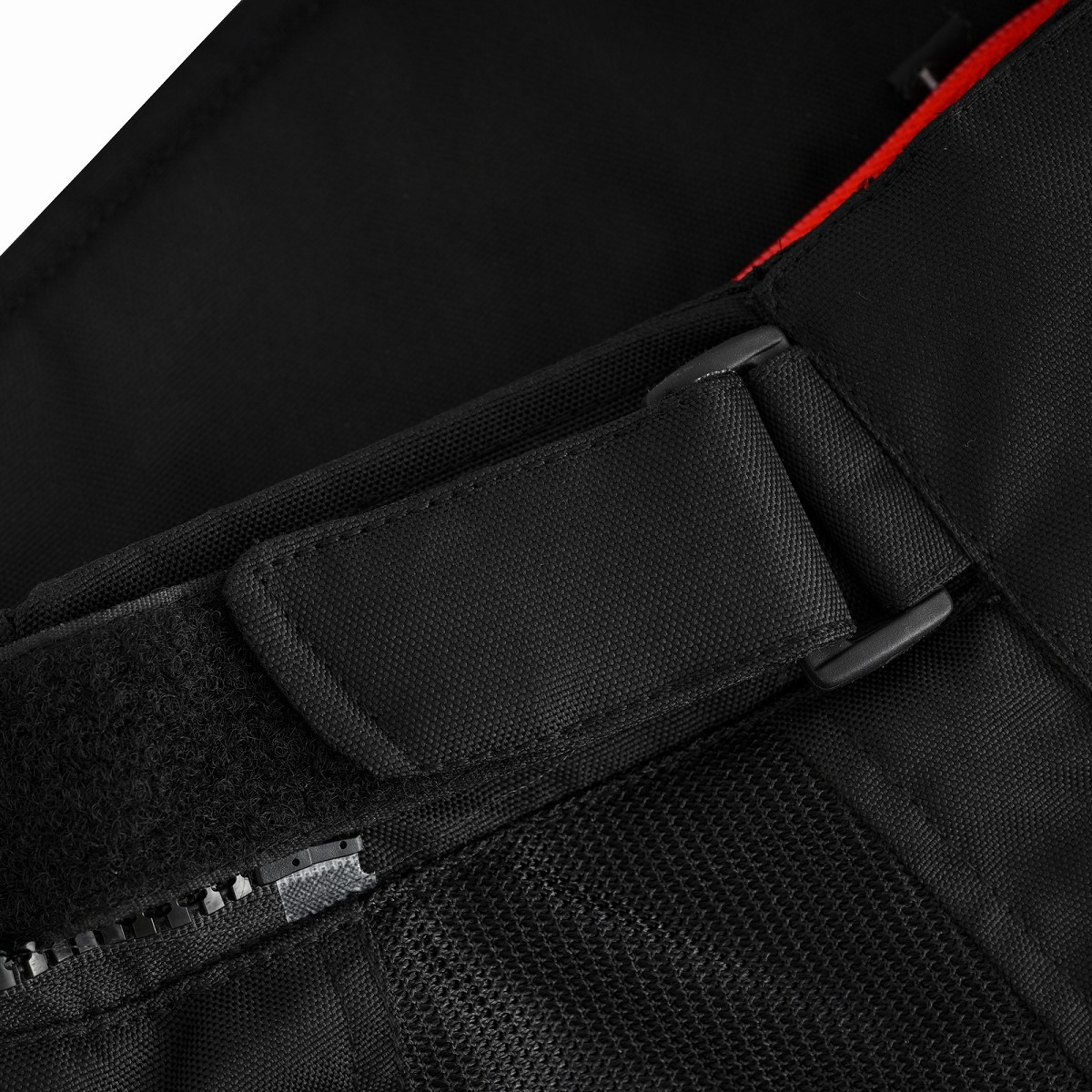 PANTALON DE MOTO PERFORADO DE VERANO PARA MUJER, CON FORRO IMPERMEABLE EXTRAIBLE Y PROTECCIONES CE PANTALON DE MOTO PERFORADO DE VERANO PARA MUJER, CON FORRO IMPERMEABLE EXTRAIBLE Y PROTECCIONES CE
