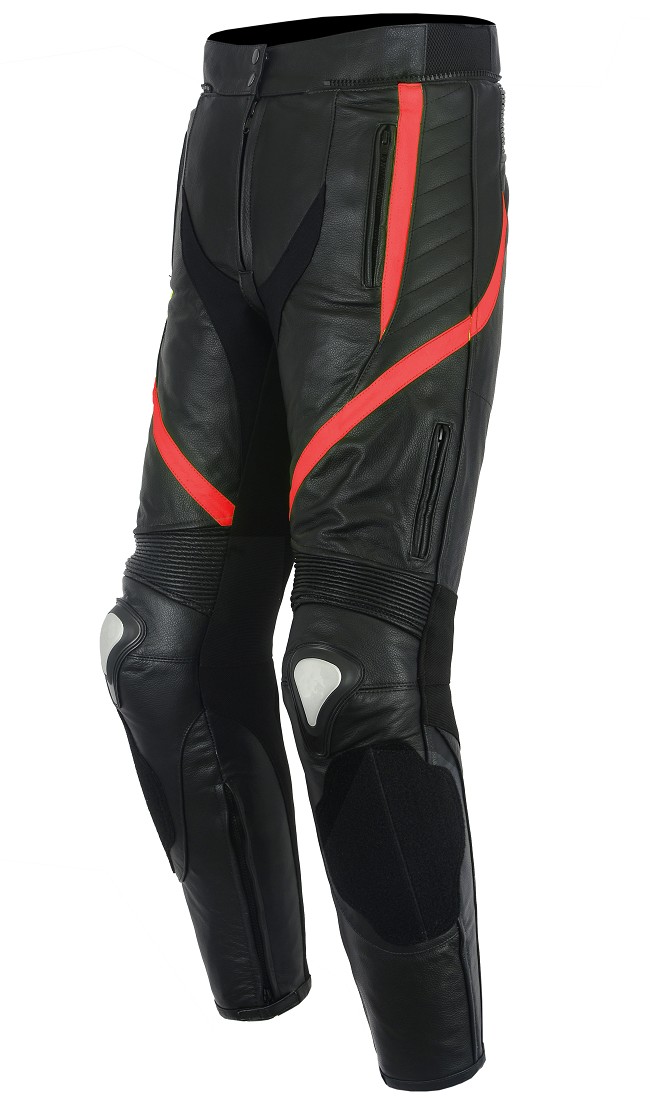 PANTALÓN DE MOTO EN PIEL CON PROTECCIONES DE TITANIO PANTALÓN DE MOTO EN PIEL CON PROTECCIONES DE TITANIO