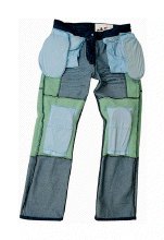 PANTALÓN TEJANO CON REFUERZOS DE TEJIDO KEVLAR Y PROTECCIONES EXTRAIBLES